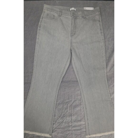 LOFT The Kick Crop High Rise Regular Fit Grey Wash Denim Jeans Size 32. HL12 - Picture 1 of 8